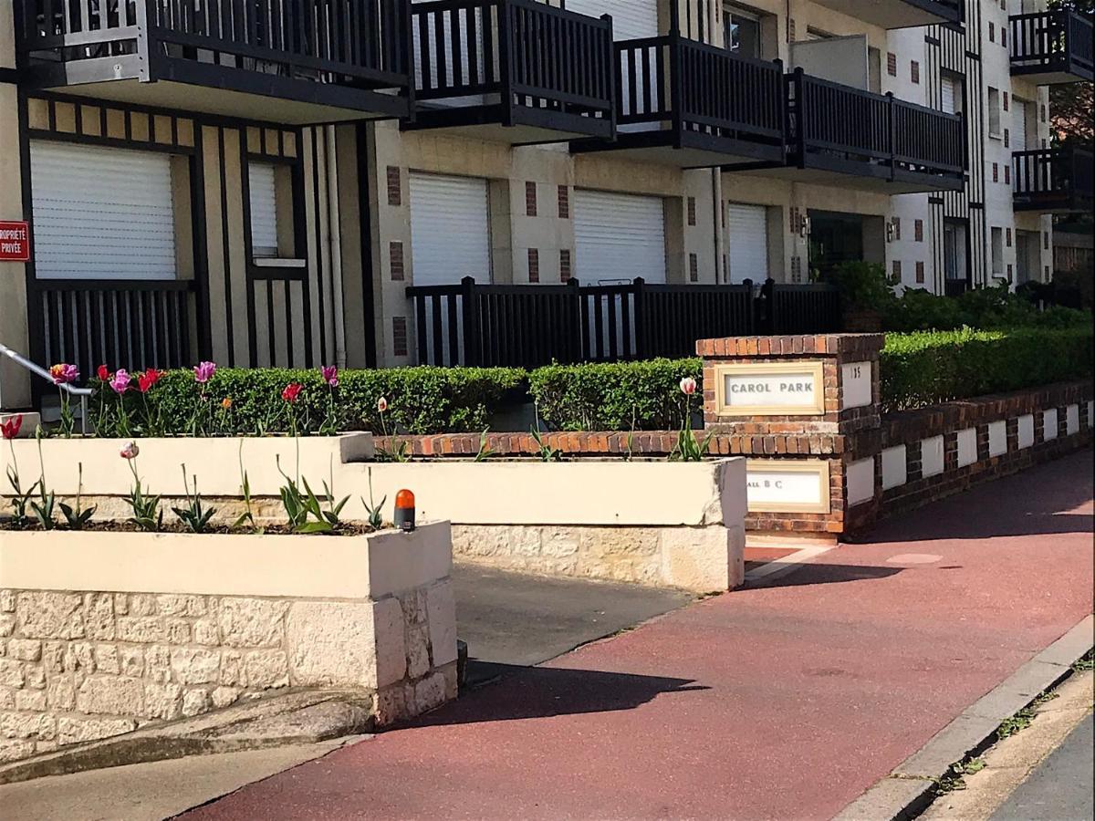 Appartement 3 Chambres Avec Roof Top A 5 Mn De La Plage Deauville Zewnętrze zdjęcie